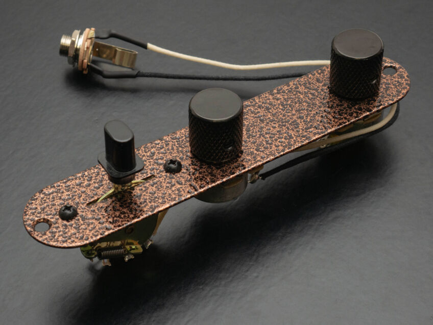 tele plate bronze