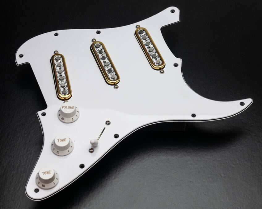 Irish tour prewired guard white gold and paisley