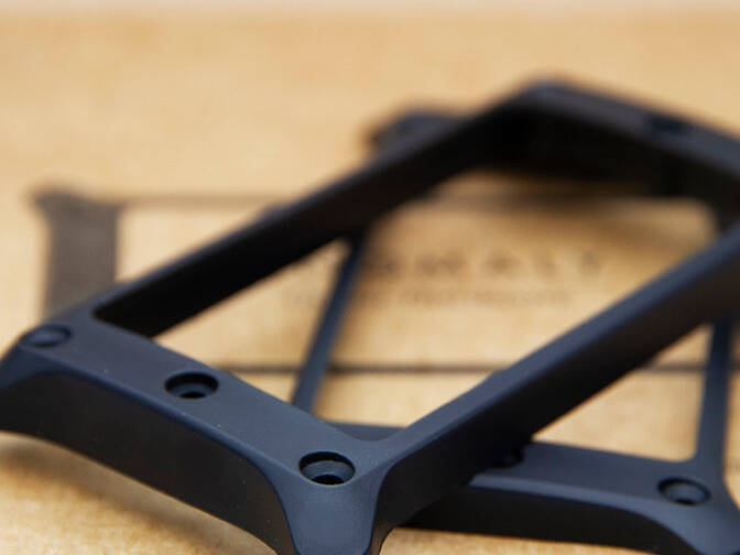 Anomaly Guitar Hardware Modern Black