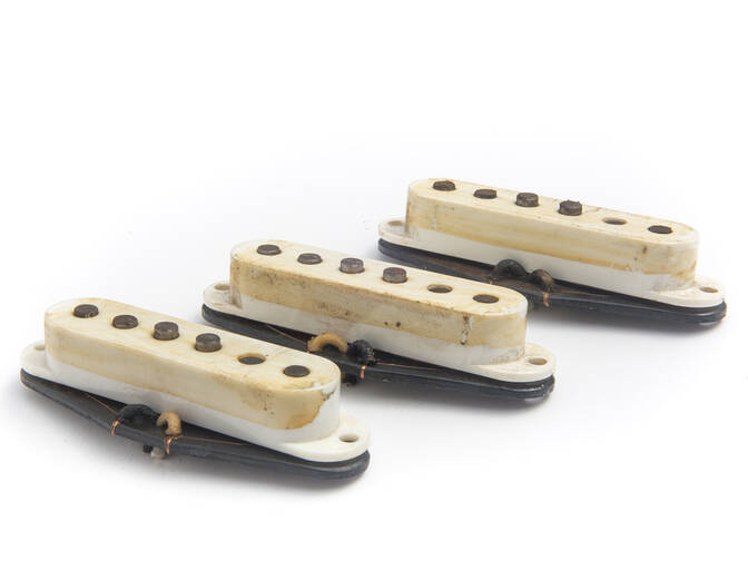 Bare Knuckle '59 Slab Board Strat Set Review