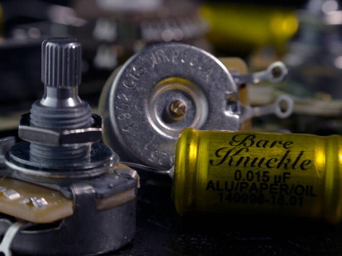 components potentiometer capacitor