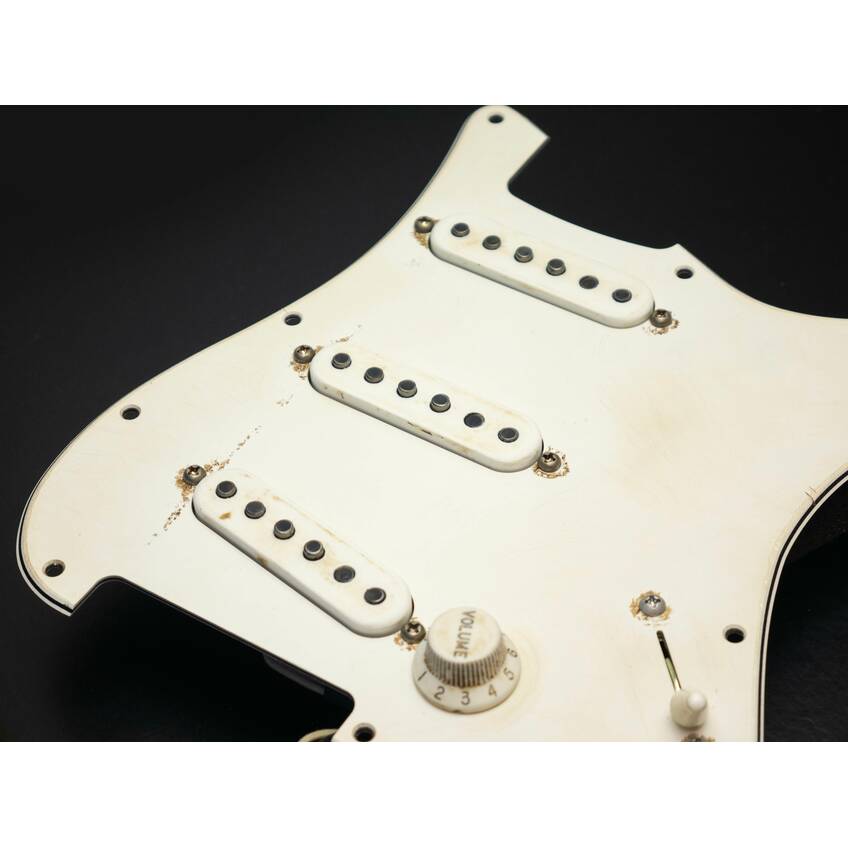 Pat Pend '63 Veneer Board Singlecoil Aged Parchment Prewired Strat