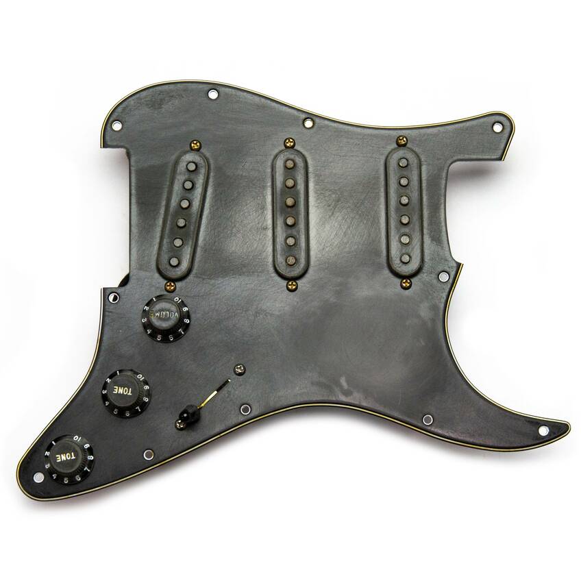 63 Veneer Board Singlecoil Aged Black Prewired Strat Pickguard