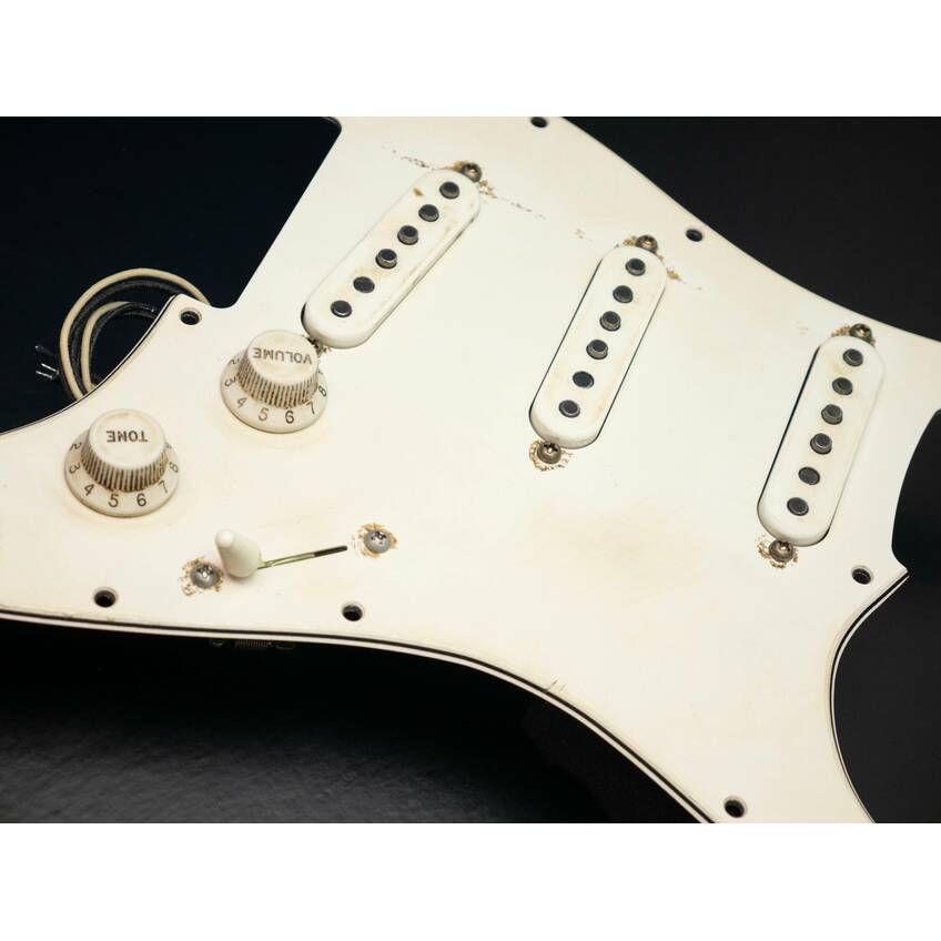 Pat Pend '63 Veneer Board Singlecoil Aged Parchment Prewired Strat